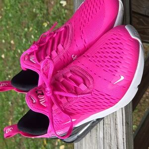 Nike Girls Air Max 270 Fuchsia Athletic Shoes